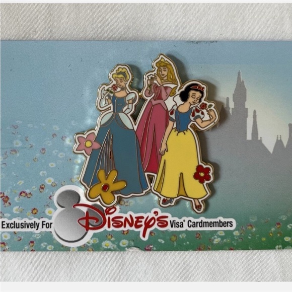 Disney Other - Collectible Disney Princess Pin . Exclusive for Card holders NEW
